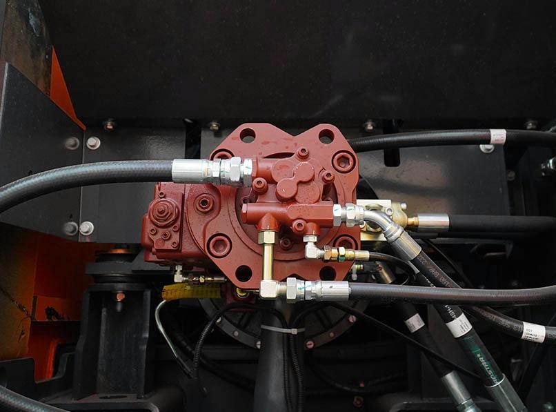 Аксиально-поршневой насос с переменным рабочим объемом.