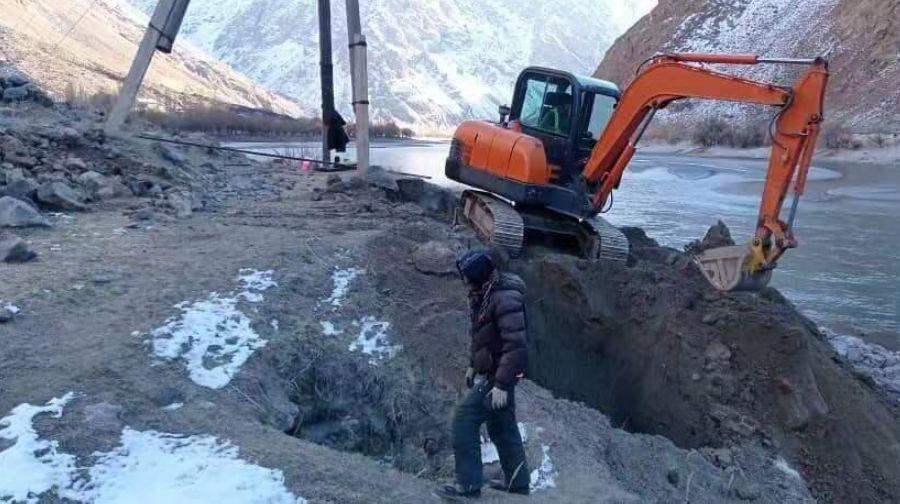 Tried it on the farm, then took it to a job site. Handles both no problem.